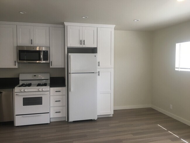 Foto del edificio - 1451-1451-1451-1452 Hornblend St