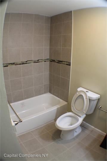 Foto del edificio - 297 3rd St
