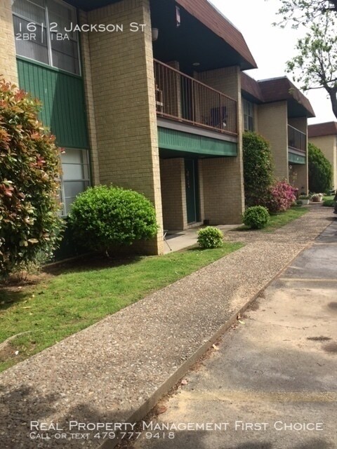 Primary Photo - LaCasa Garden Apartments Welcomes You