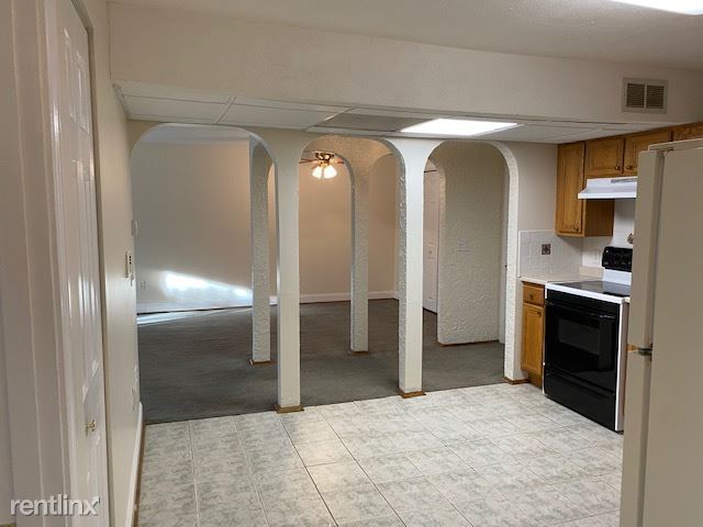 Building Photo - 15 Shadowbrook Ln