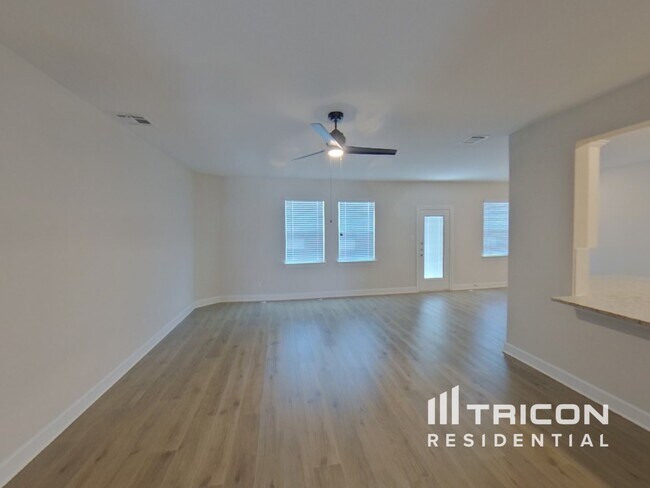 Foto del edificio - 1209 Bullock Dr