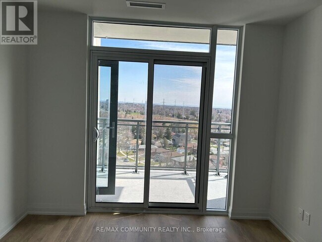 Photo du bâtiment - 10 Meadowglen Pl