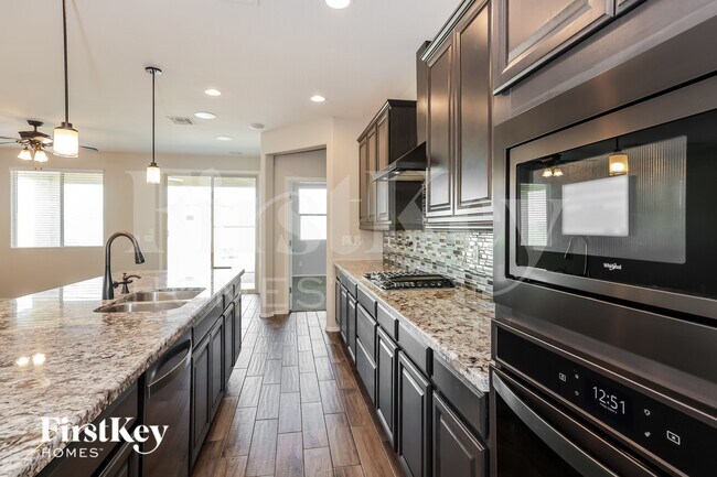 Building Photo - 17774 W Granite View Dr