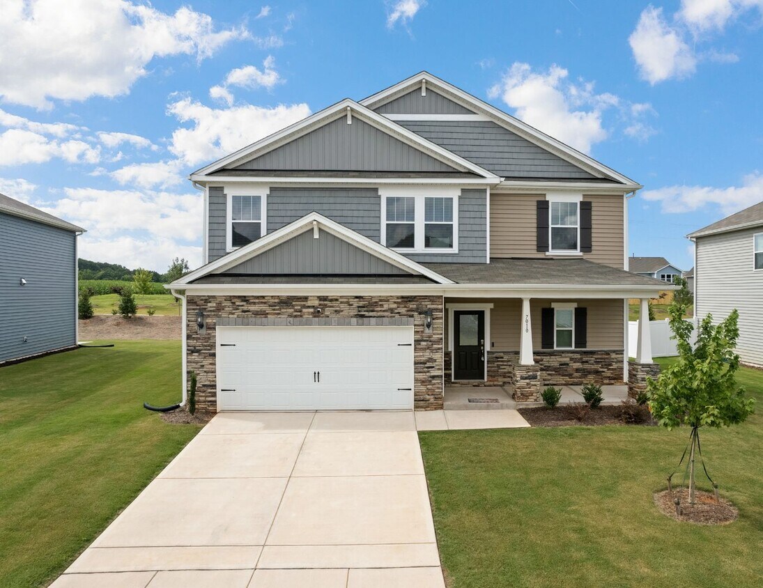 Primary Photo - Perfect Mebane rental with 5 bedrooms and ...