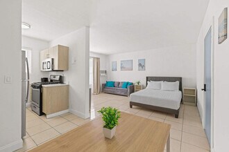 Building Photo - 7340 Harding Ave