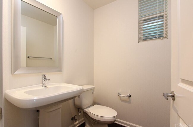 Building Photo - 14920 W Navarre Way