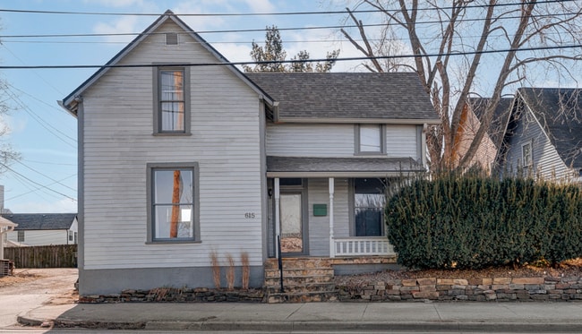 Building Photo - 615 W 10th St