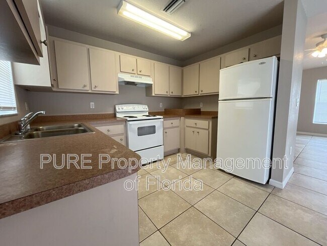 Foto del edificio - 1796 SW 107th Ln