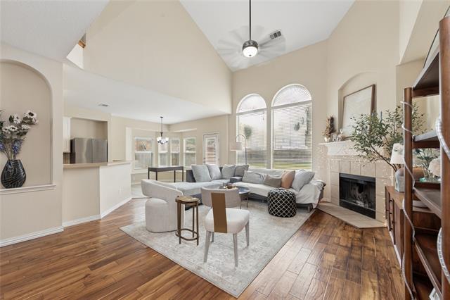 Foto del edificio - 5909 Vineyard Ln