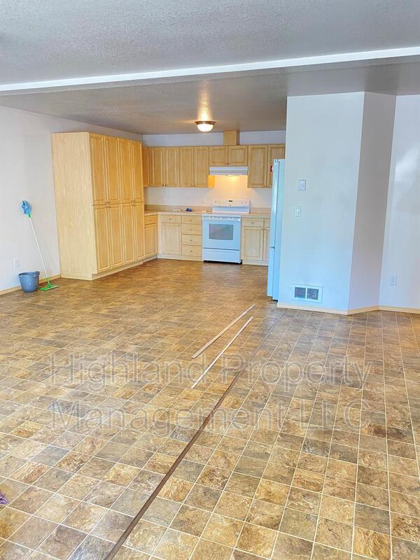 Foto del edificio - 1063 NE B St