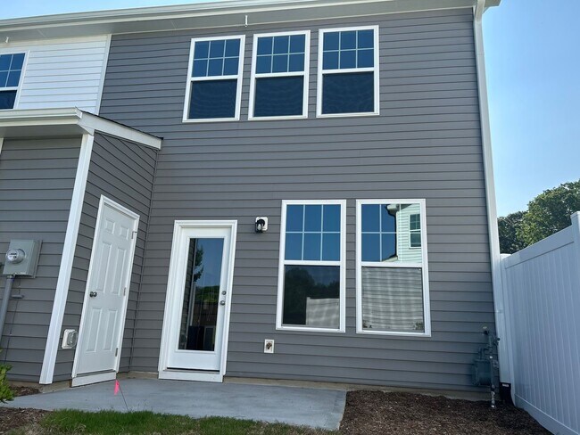 Foto del edificio - New Construction 3 Bed / 2.5 Bath Townhous...