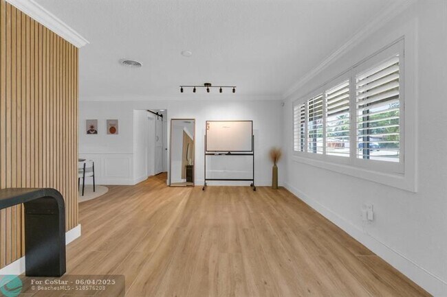 Foto del edificio - 7621 NW 13th St