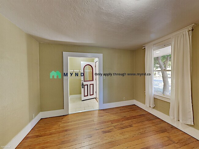 Foto del edificio - 2 br, 1 bath  - 1525 24th St