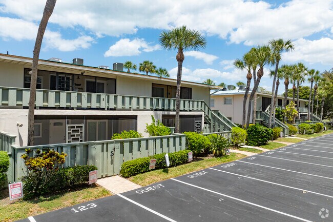 Foto del edificio - Westbay Cove