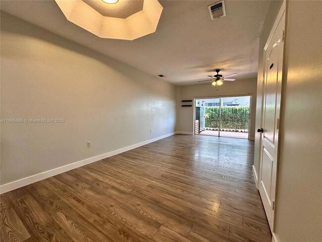 Photo - 120 SW 109th Ave Townhome