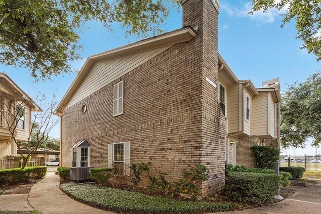 Building Photo - 7575 Cambridge St