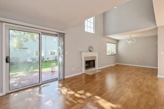 Building Photo - 222 Wellington Cir