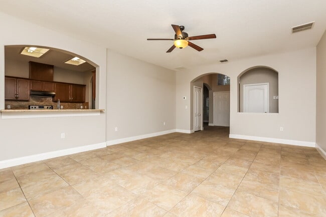 Building Photo - 559 Cortona Dr