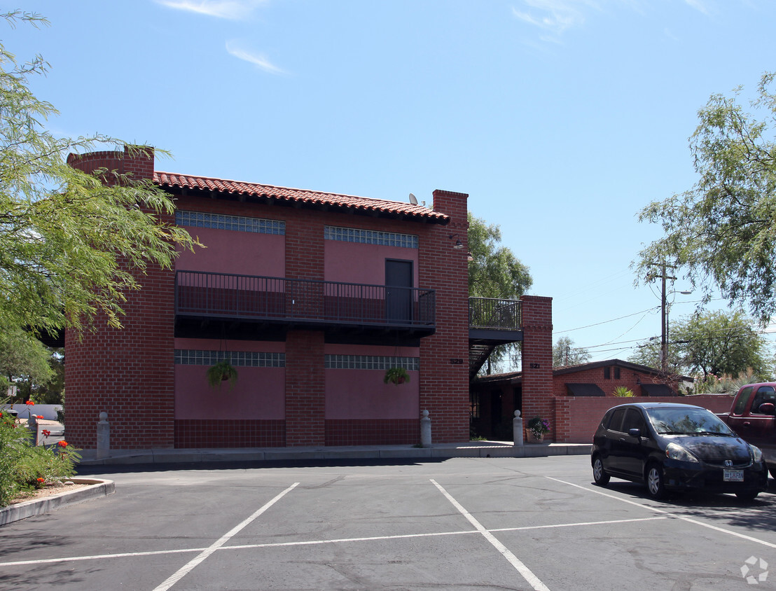 Building Photo - 521-529 N Forgeus Ave
