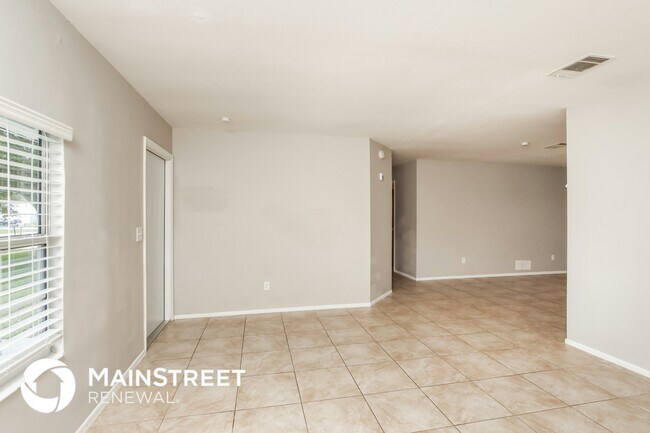 Foto del edificio - 1376 23rd Pl SW