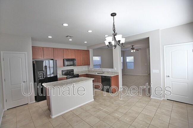 Foto del edificio - 17130 N 184th Ln