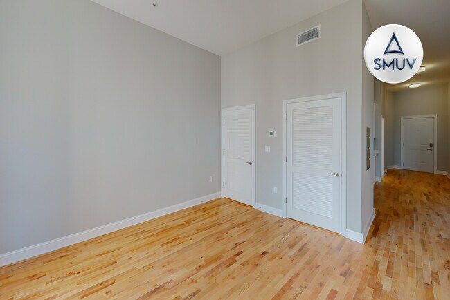 Foto del edificio - 100 West Lexington-404