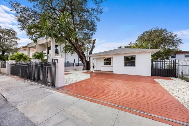 Foto del edificio - 3072 NW 14th St