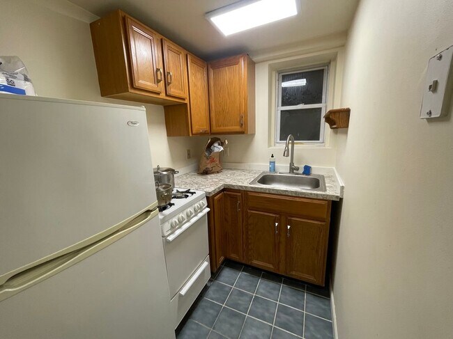 Foto del edificio - 2811 N Calvert St