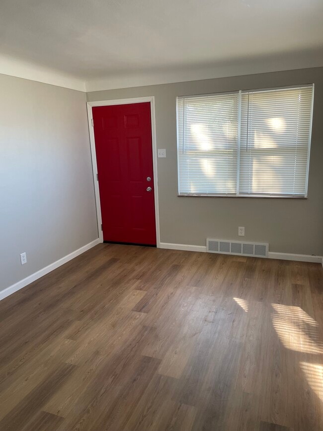 Foto del edificio - 1261 Mehlview Ct