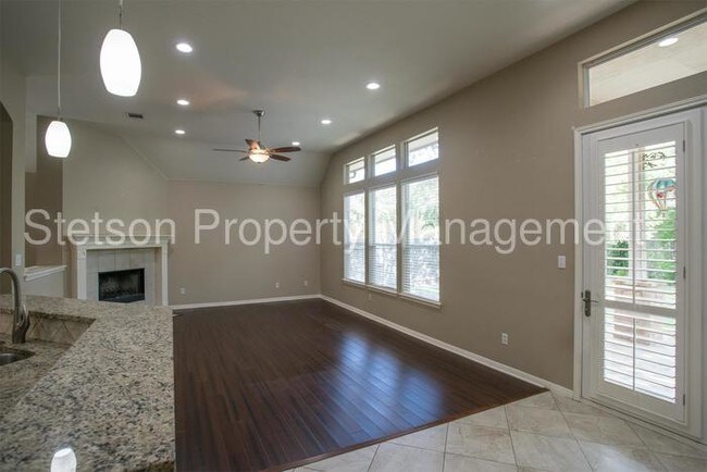 Building Photo - 11116 Sandstone Trail