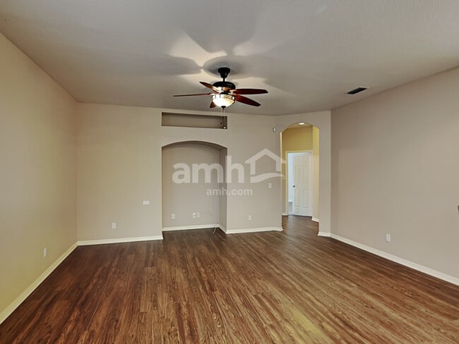 Building Photo - 6648 Thackston Dr