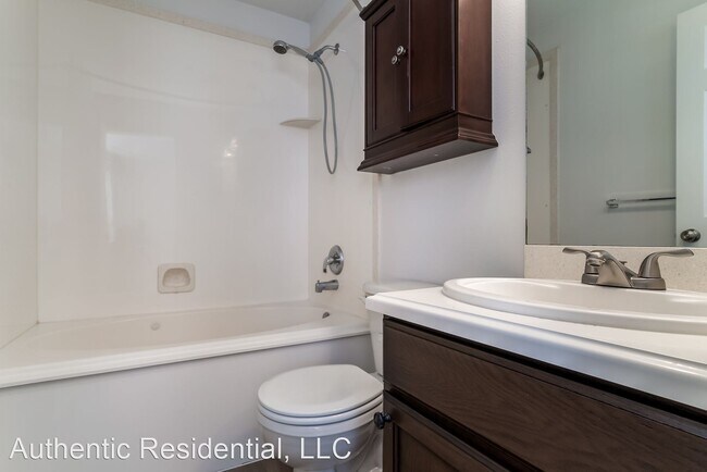 Foto del edificio - 4 br, 3 bath House - 2559 W 2580 N