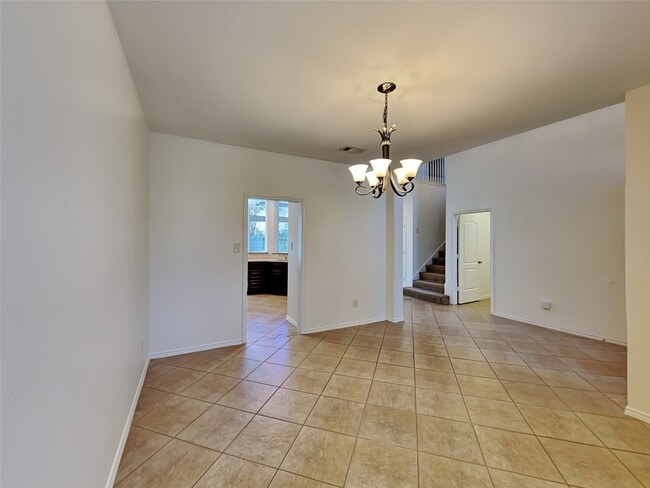 Foto del edificio - 1323 Laura Hills Ln