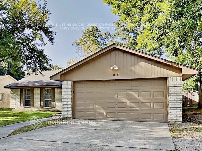 Building Photo - 1613 Cantrell Blvd