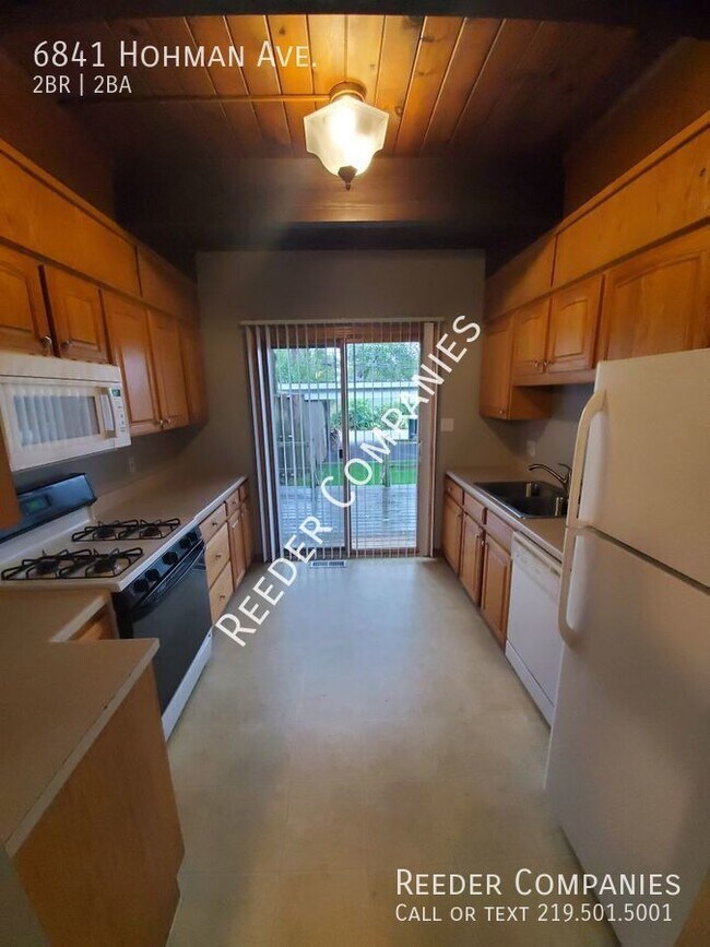 Foto del edificio - 6841 Hohman Ave