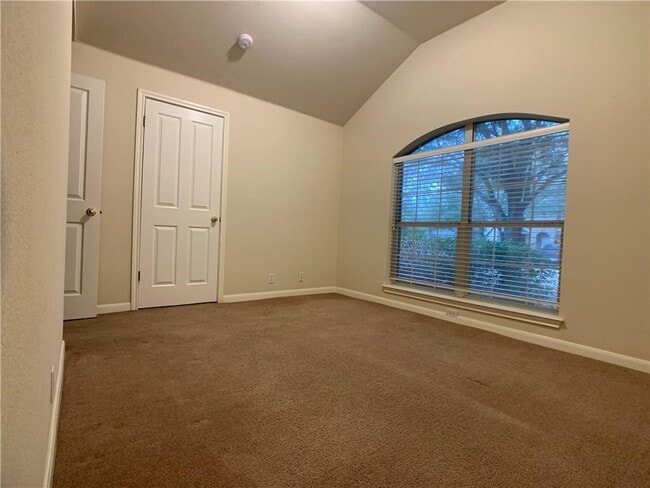 Building Photo - 5726 Taylorcrest Dr