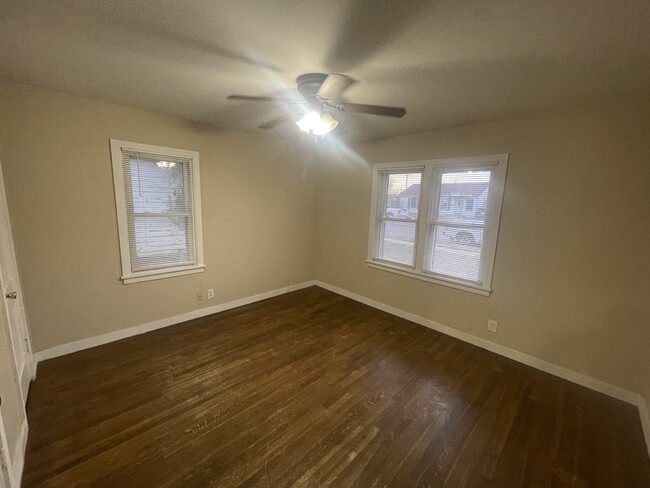 Master Bedroom - 704 Magnolia St