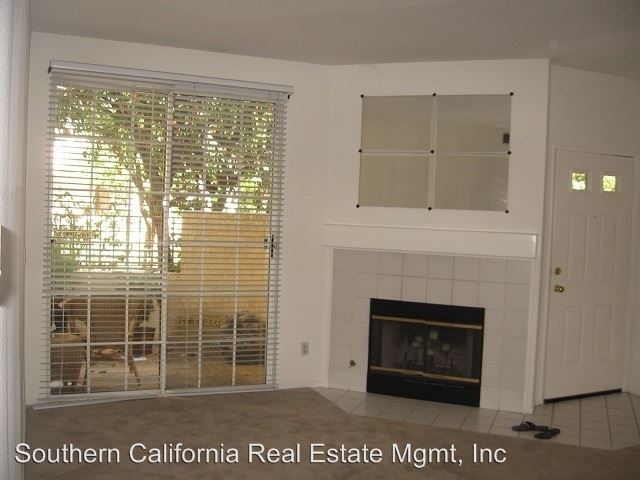 Building Photo - 24101 Del Monte Dr
