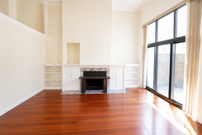 Foto del edificio - 85 Brainerd Rd