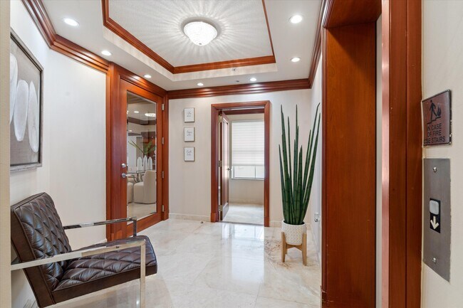 Foto del edificio - 2051 SE 3rd St