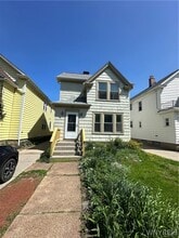 Building Photo - 52 Kenwood Rd