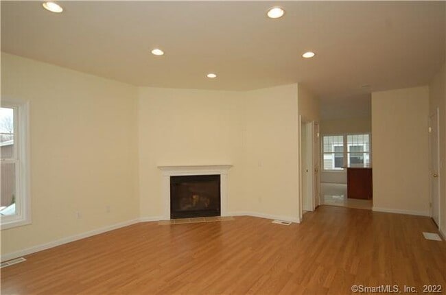Building Photo - 109 Park Ave