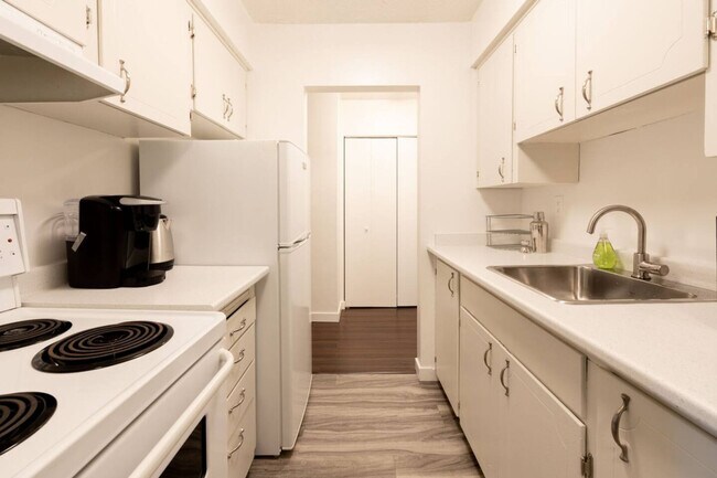 Photo du bâtiment - 55 E 12th Ave