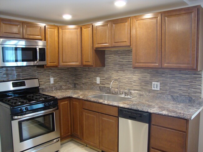 Building Photo - 2085 Colvin Blvd
