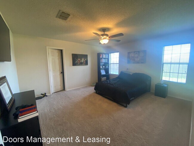 Building Photo - 3 br, 2 bath House - 10605 Elkridge Avenue