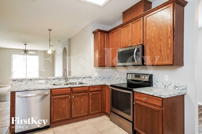Building Photo - 15349 Montesino Dr