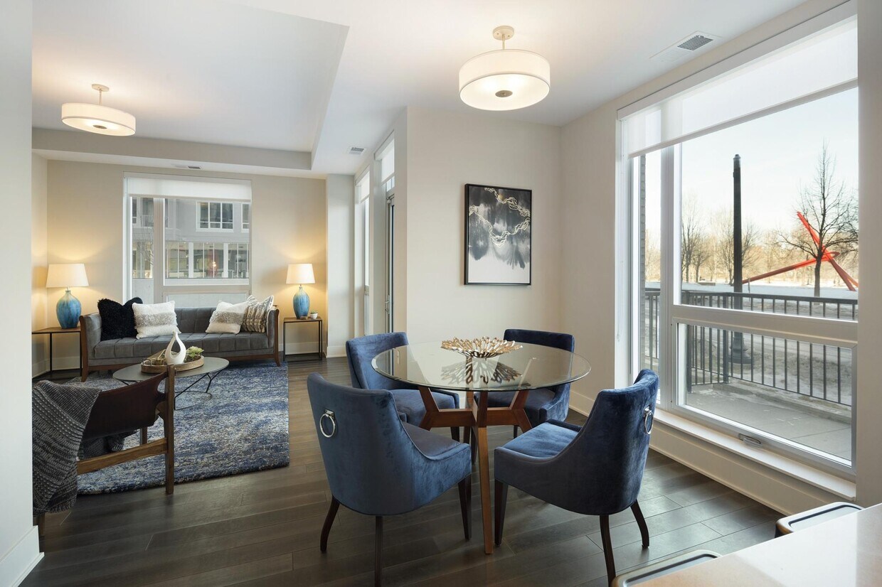 Foto principal - 212 10th Ave S