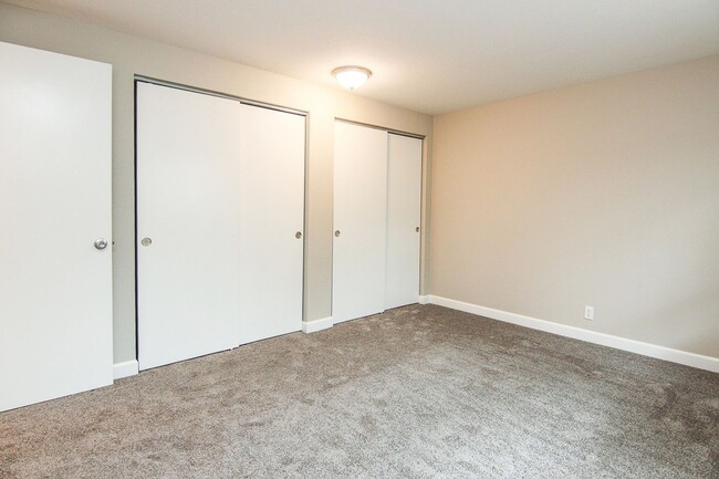 Interior Photo - Village 35