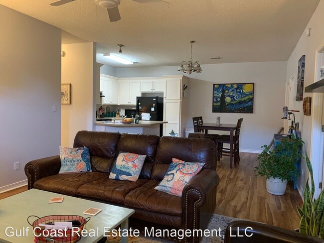 Building Photo - 3 br, 2 bath House - 3227 E GONZALEZ ST