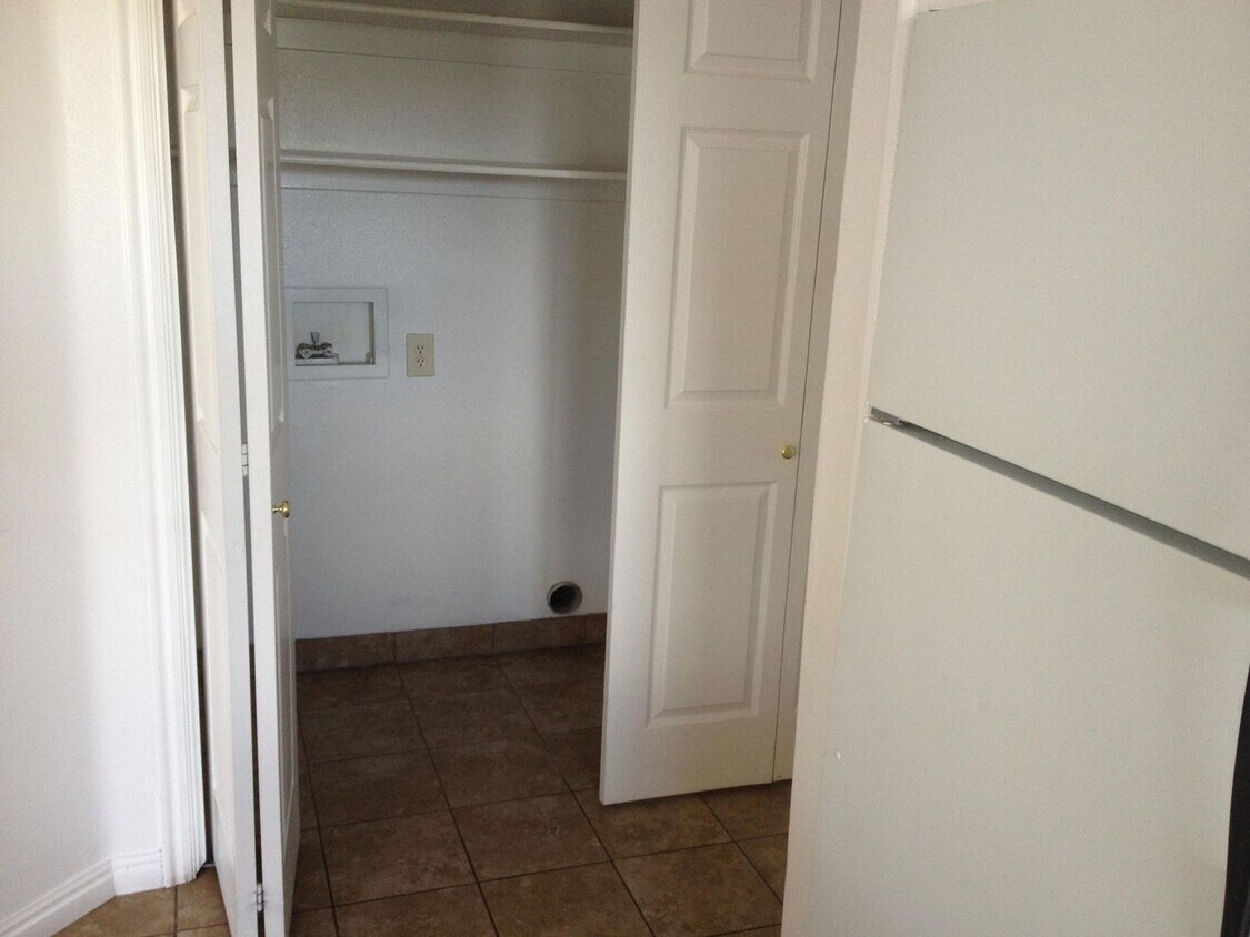 Foto del edificio - Nice Spacious 3 Bedroom, 2 Bath Condo in Prime Location!